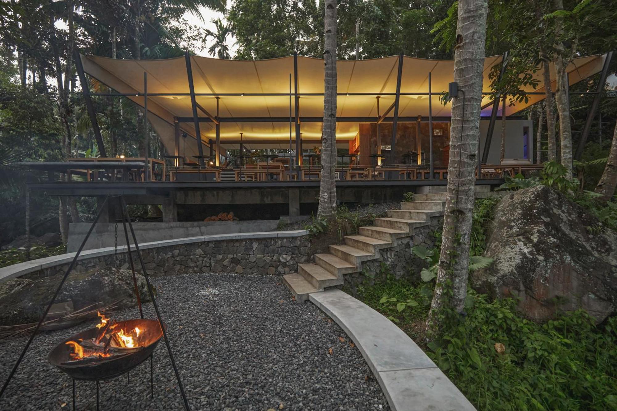 Lintang Luku Tent Resort Ijen, Banyuwangi 바뉴왕기 외부 사진